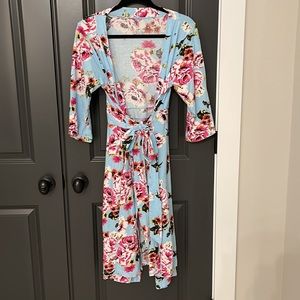 Womens Maternity Blue Floral Robe
